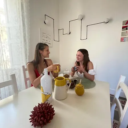 Le Fate Ignoranti - La Terrazza Su *